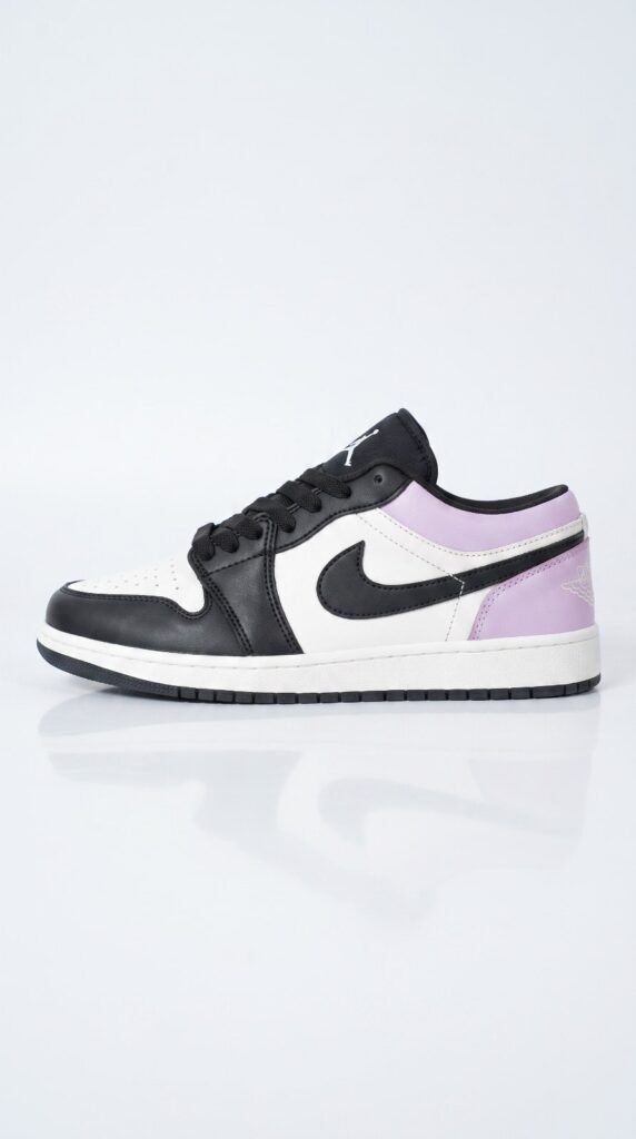 Air Jordan 1 Low — Blanc / Noir / Lilas
