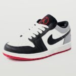 Air Jordan 1 Low — Blanc / Noir / Gris / Semelle Rouge